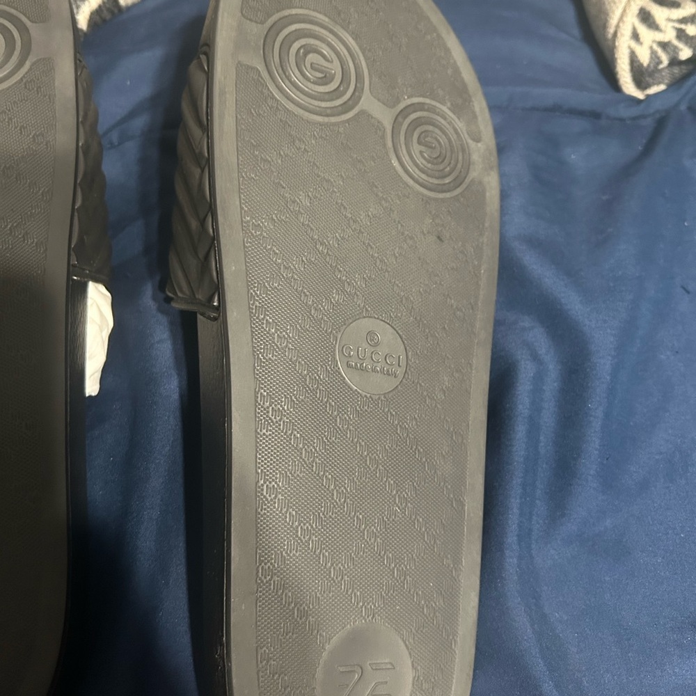 Gucci Sandals - Picture 11 of 14